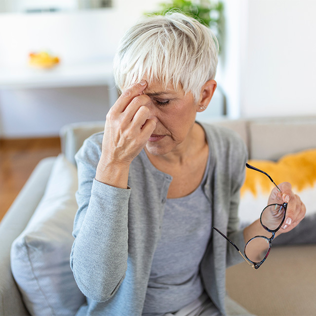 woman with sore eyes